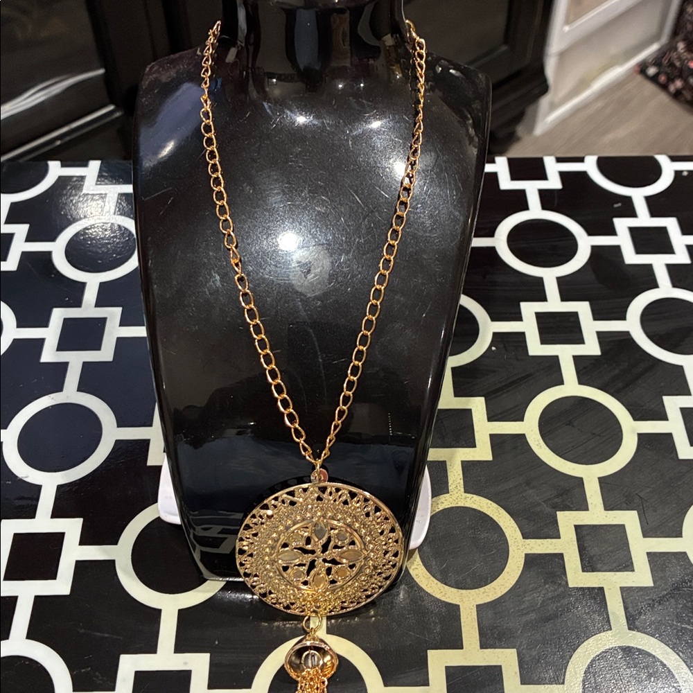 Gold plated Pendant Necklace